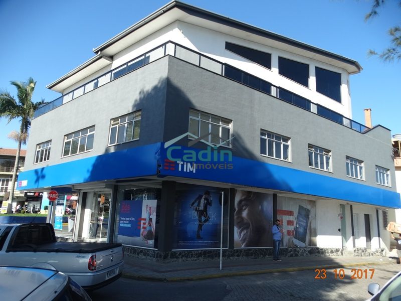 Sala Comercial 47m² - Frente para Ferry - Centro Navegantes