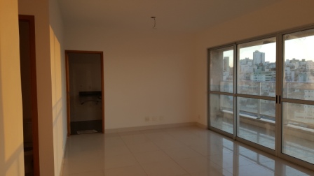 Apartamento à venda com 4 quartos, 178m² - Foto 2