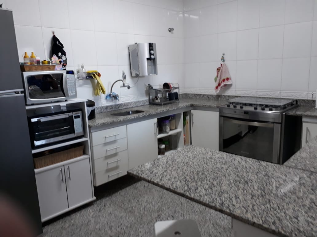 Casa à venda com 6 quartos, 295m² - Foto 11