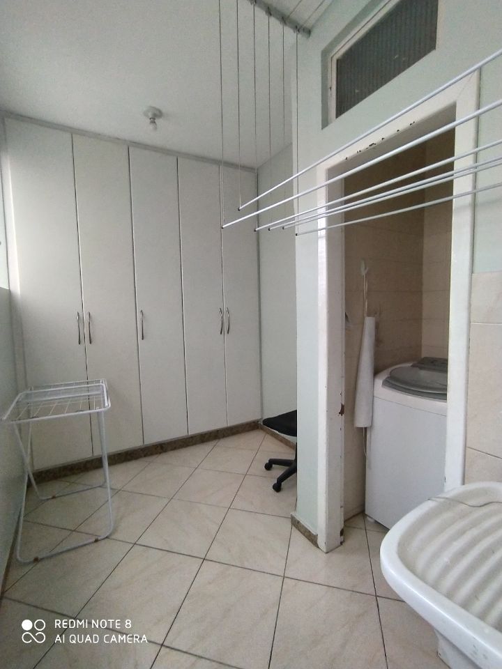 Apartamento para alugar com 3 quartos, 138m² - Foto 14