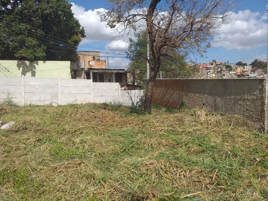 Terreno à venda, 360m² - Foto 1