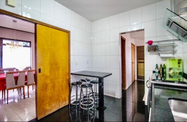 Cobertura à venda com 4 quartos, 270m² - Foto 3