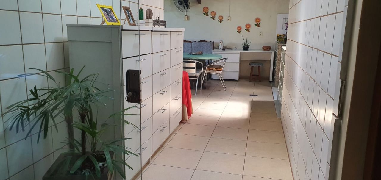 Apartamento à venda com 3 quartos, 137m² - Foto 5