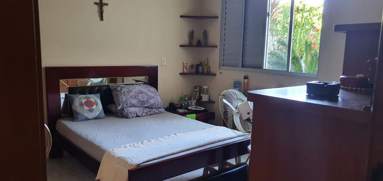 Apartamento à venda com 3 quartos, 137m² - Foto 16