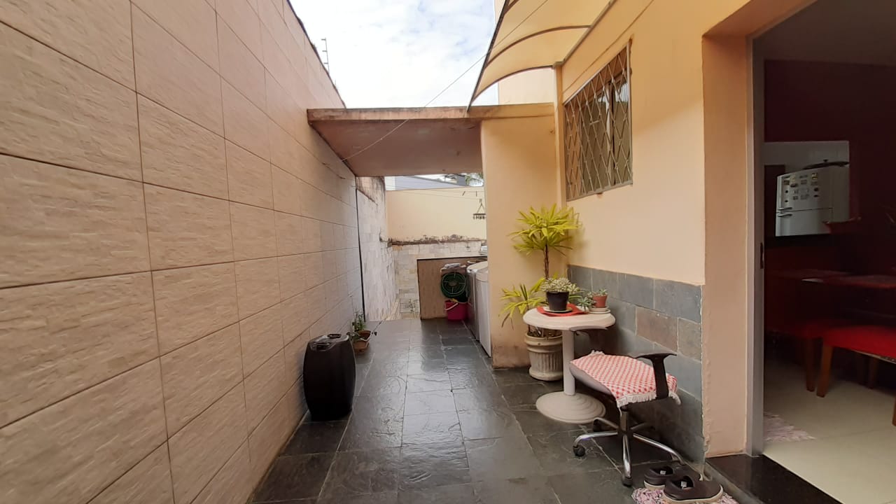 Casa à venda com 3 quartos, 141m² - Foto 9