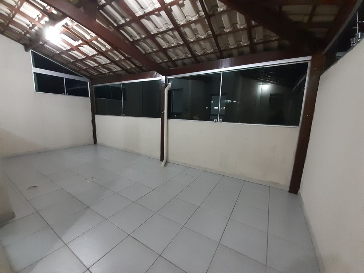 Cobertura à venda com 2 quartos, 110m² - Foto 2