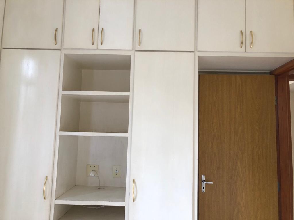 Apartamento à venda com 3 quartos, 65m² - Foto 3