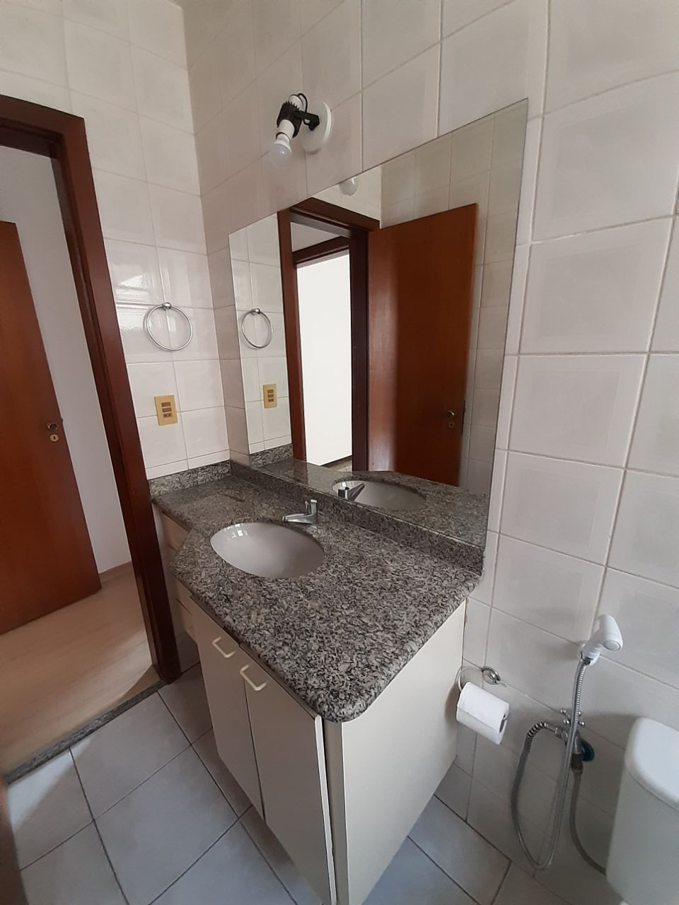 Apartamento à venda com 3 quartos, 142m² - Foto 5