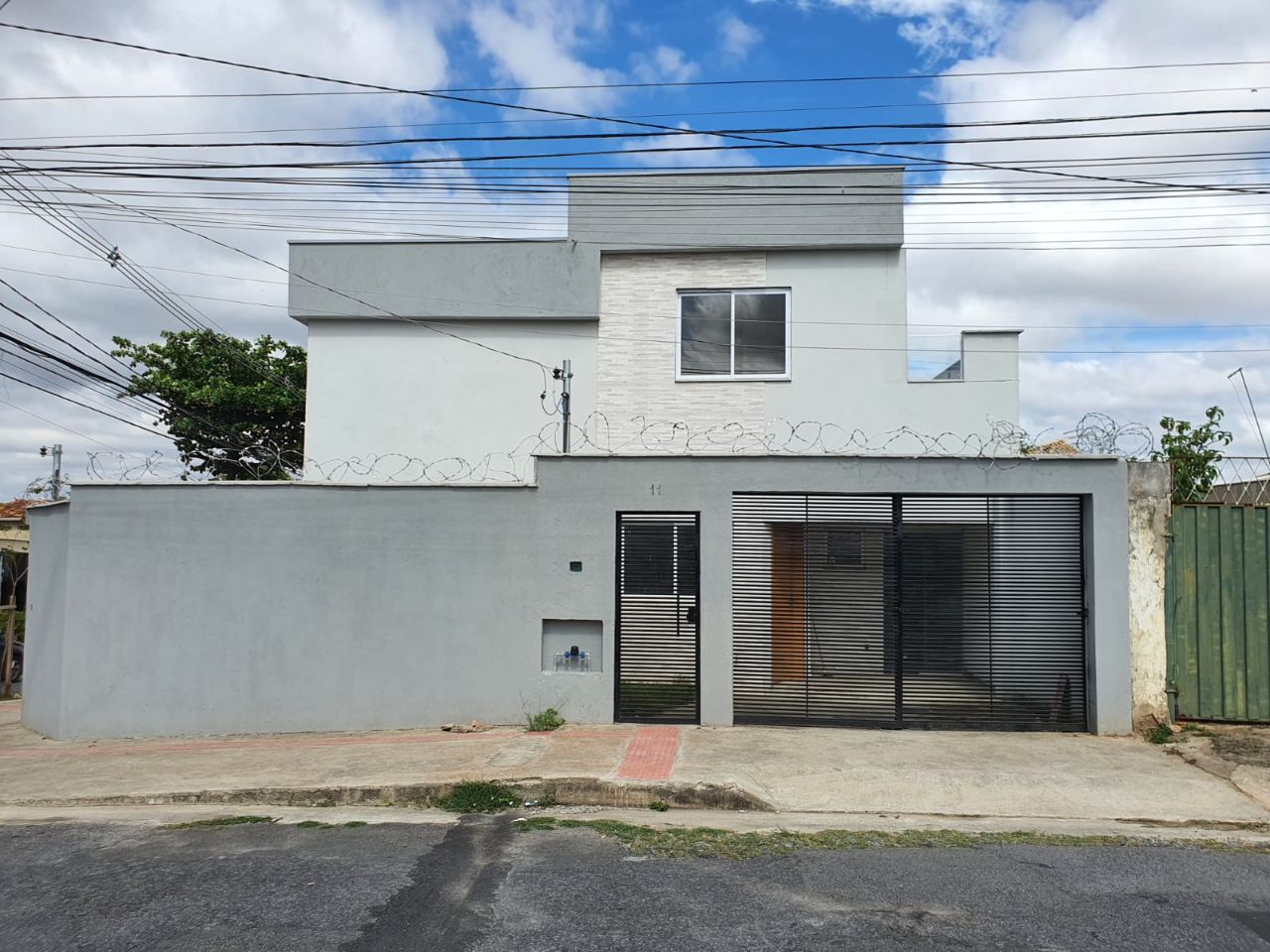 Casa para alugar com 2 quartos, 80m² - Foto 1