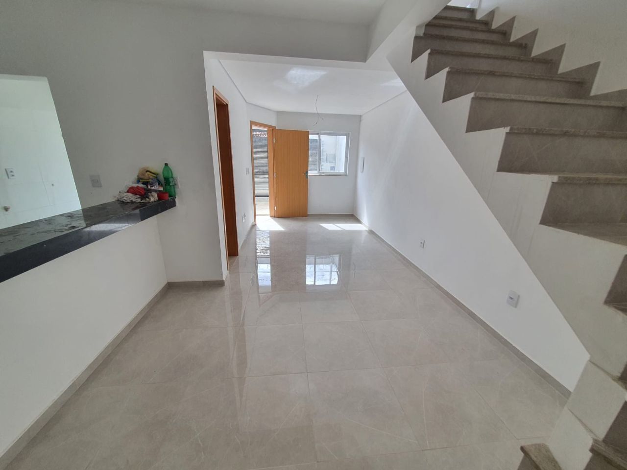 Casa para alugar com 2 quartos, 80m² - Foto 5