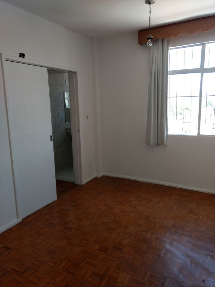 Apartamento à venda com 2 quartos, 79m² - Foto 5