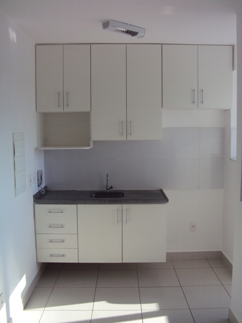 Apartamento para alugar com 3 quartos, 98m² - Foto 3