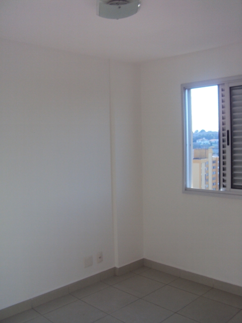 Apartamento para alugar com 3 quartos, 98m² - Foto 5