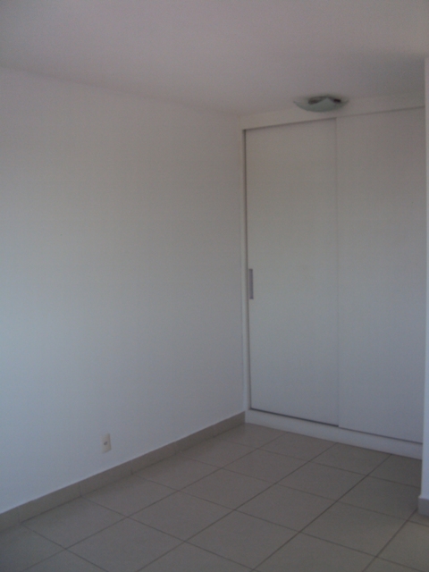 Apartamento para alugar com 3 quartos, 98m² - Foto 10