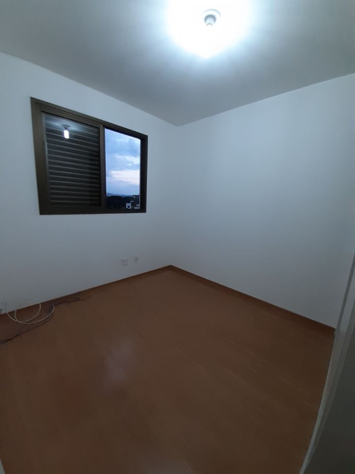 Apartamento à venda com 3 quartos, 85m² - Foto 11