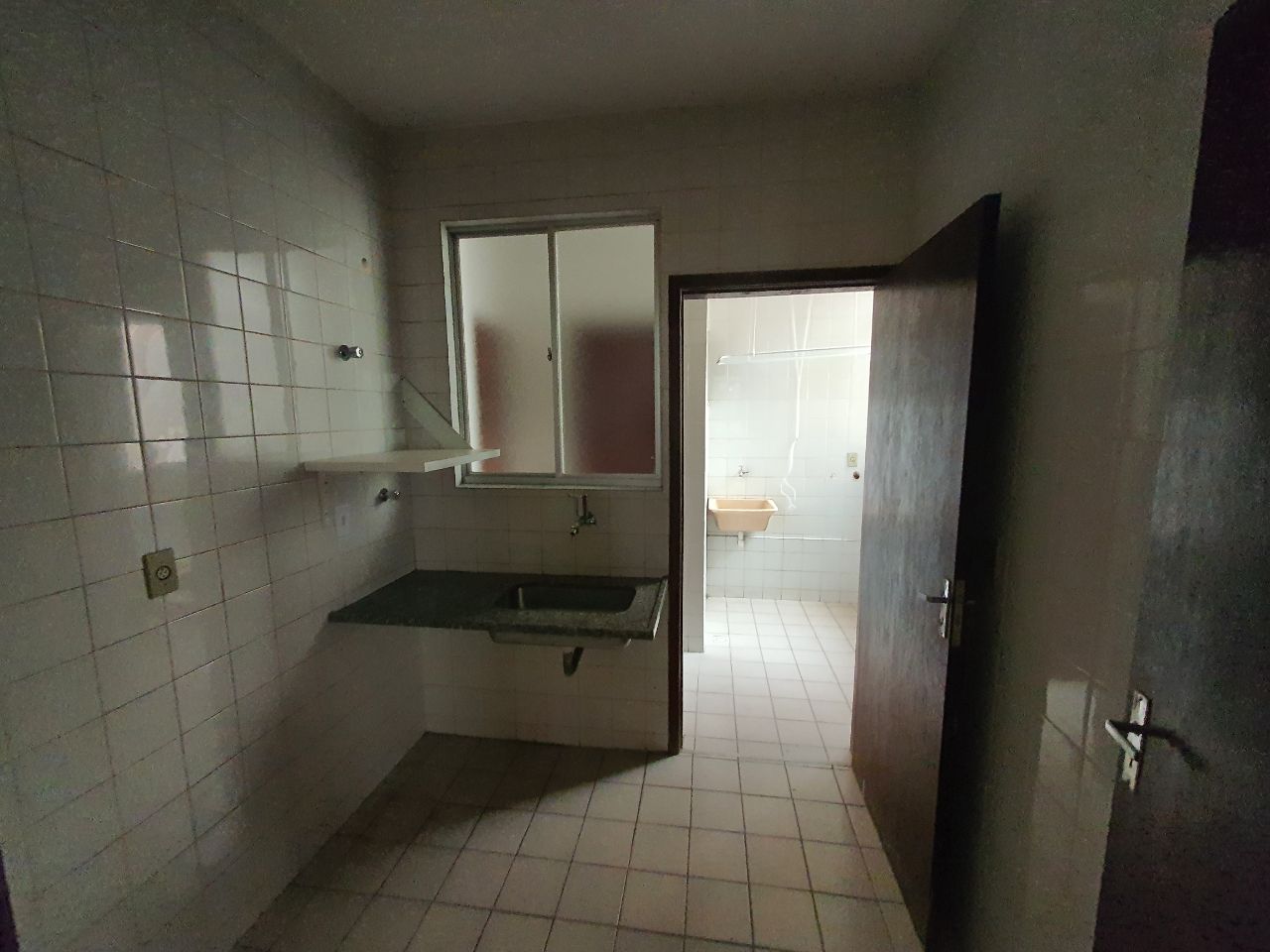 Apartamento para alugar com 3 quartos, 77m² - Foto 10
