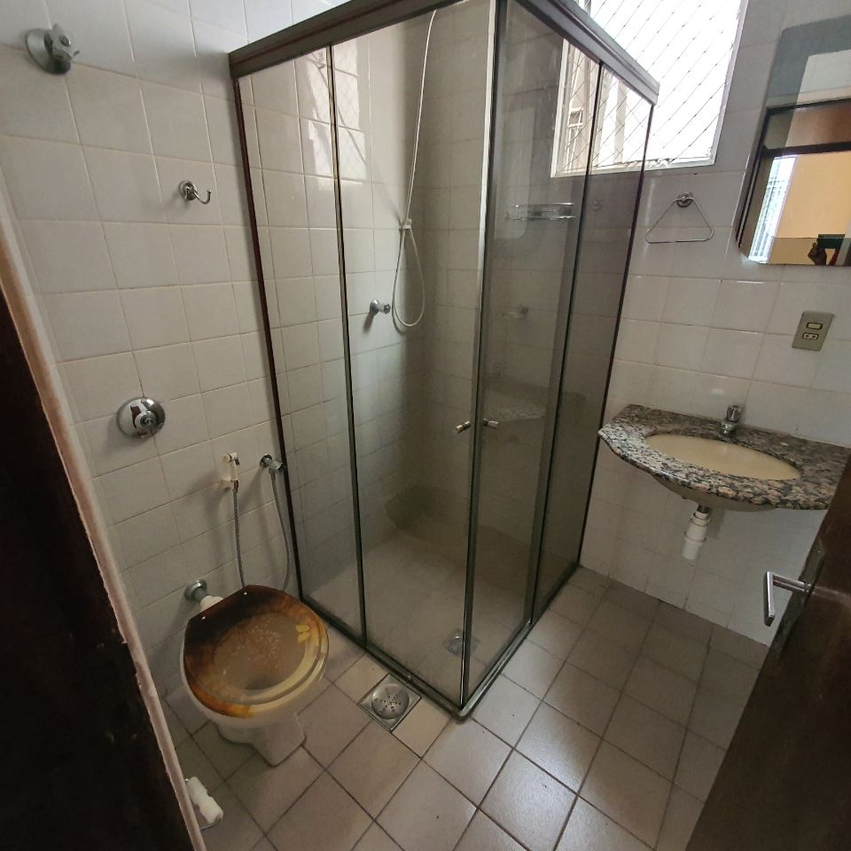 Apartamento para alugar com 3 quartos, 77m² - Foto 8