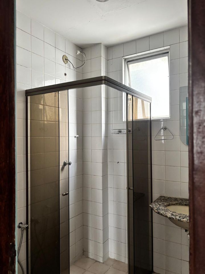 Apartamento para alugar com 3 quartos, 77m² - Foto 9