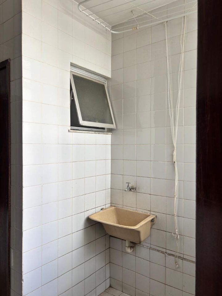 Apartamento para alugar com 3 quartos, 77m² - Foto 12