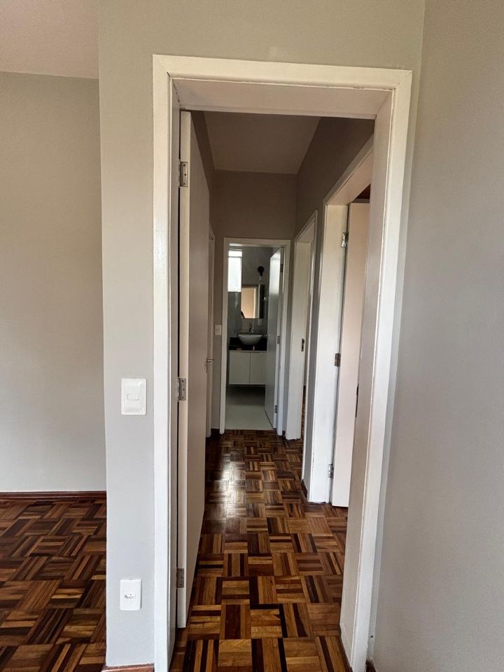 Apartamento para alugar com 3 quartos, 77m² - Foto 4