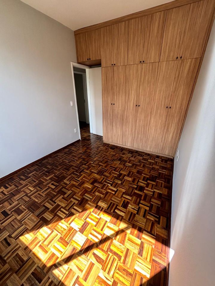 Apartamento para alugar com 3 quartos, 77m² - Foto 5