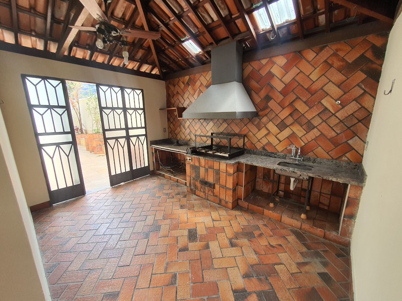 Casa para alugar com 3 quartos, 174m² - Foto 10