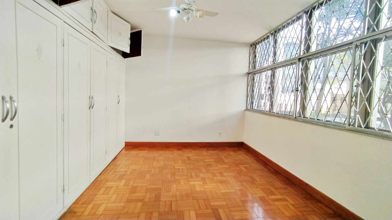 Apartamento à venda com 4 quartos, 210m² - Foto 7