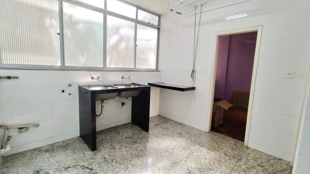 Apartamento à venda com 4 quartos, 210m² - Foto 8