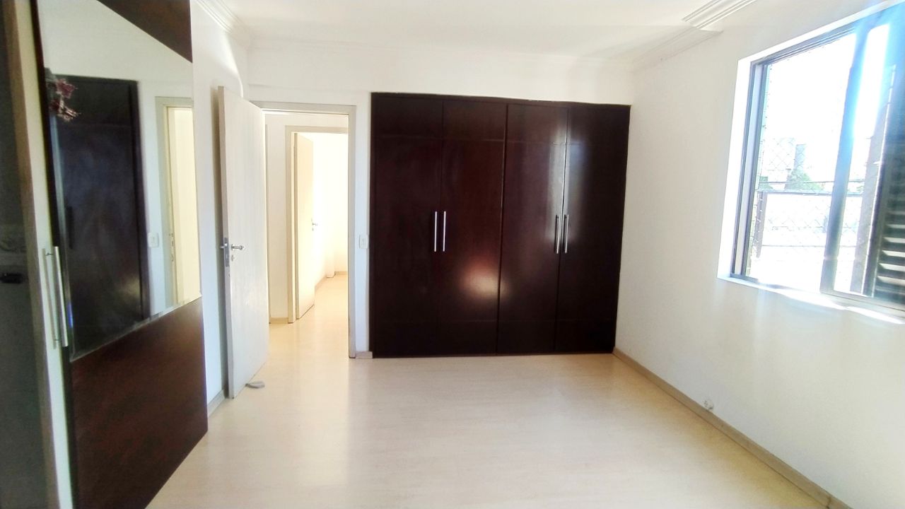 Apartamento à venda com 3 quartos, 130m² - Foto 5