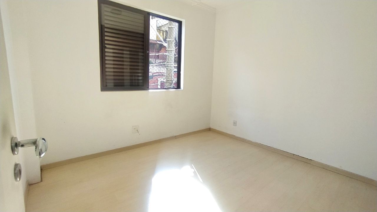 Apartamento à venda com 3 quartos, 130m² - Foto 9