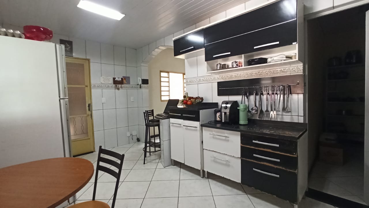 Casa à venda com 4 quartos, 589m² - Foto 5