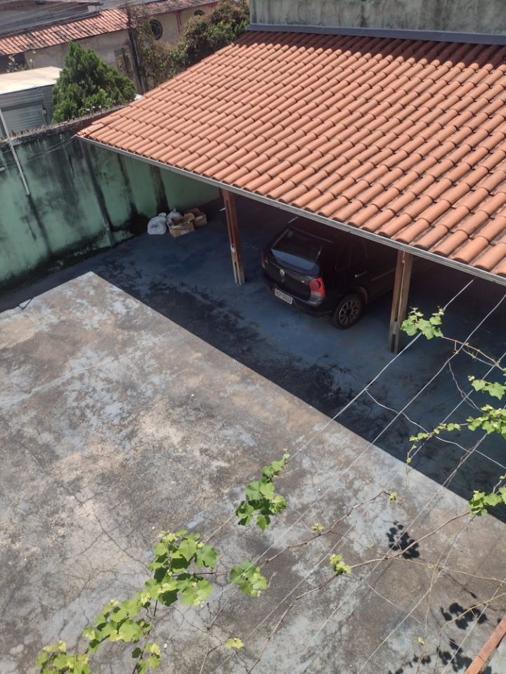 Casa à venda com 2 quartos, 200m² - Foto 4