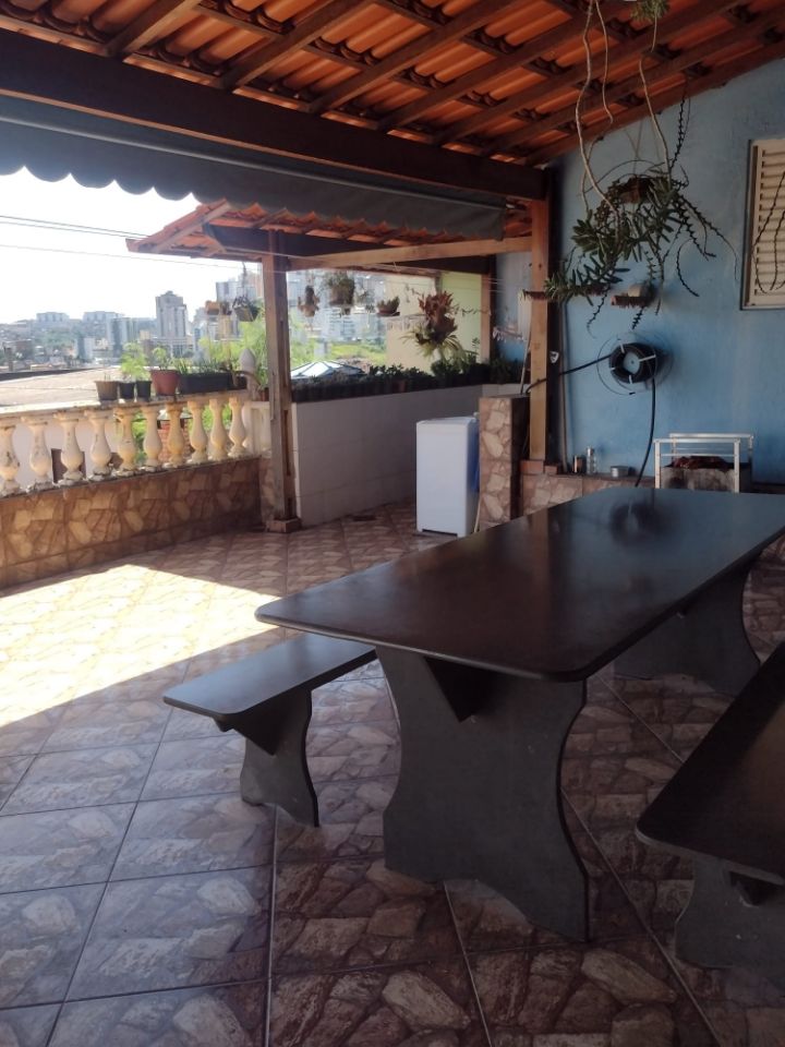 Casa à venda com 2 quartos, 200m² - Foto 13