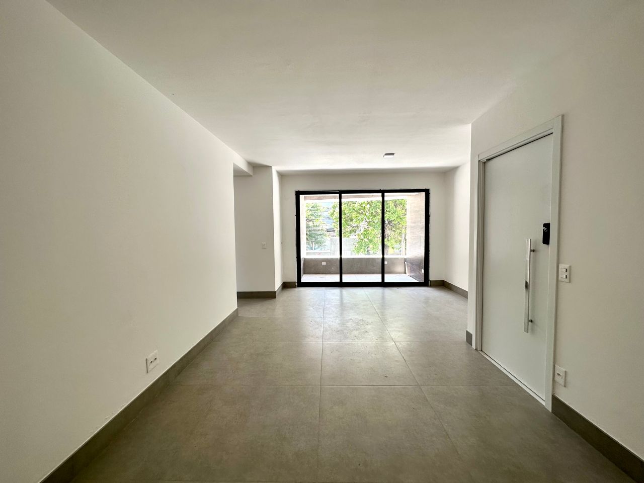 Apartamento à venda com 3 quartos, 87m² - Foto 3