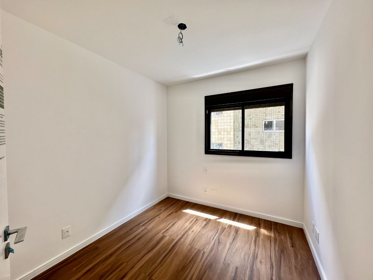 Apartamento à venda com 4 quartos, 145m² - Foto 12