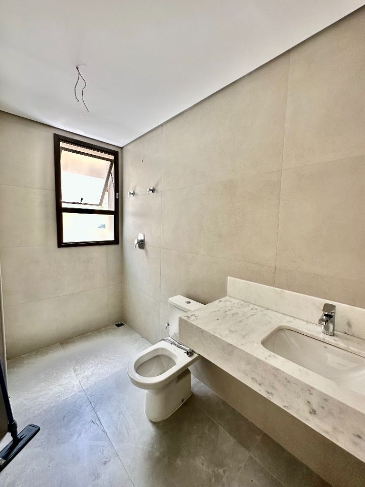 Apartamento à venda com 4 quartos, 145m² - Foto 13