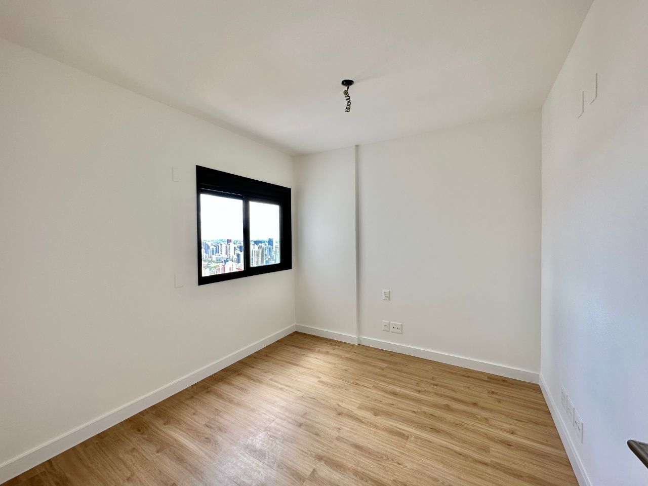 Apartamento à venda com 4 quartos, 172m² - Foto 10