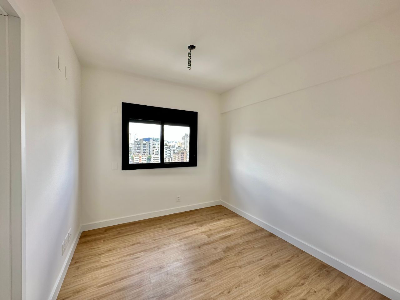 Apartamento à venda com 4 quartos, 172m² - Foto 11