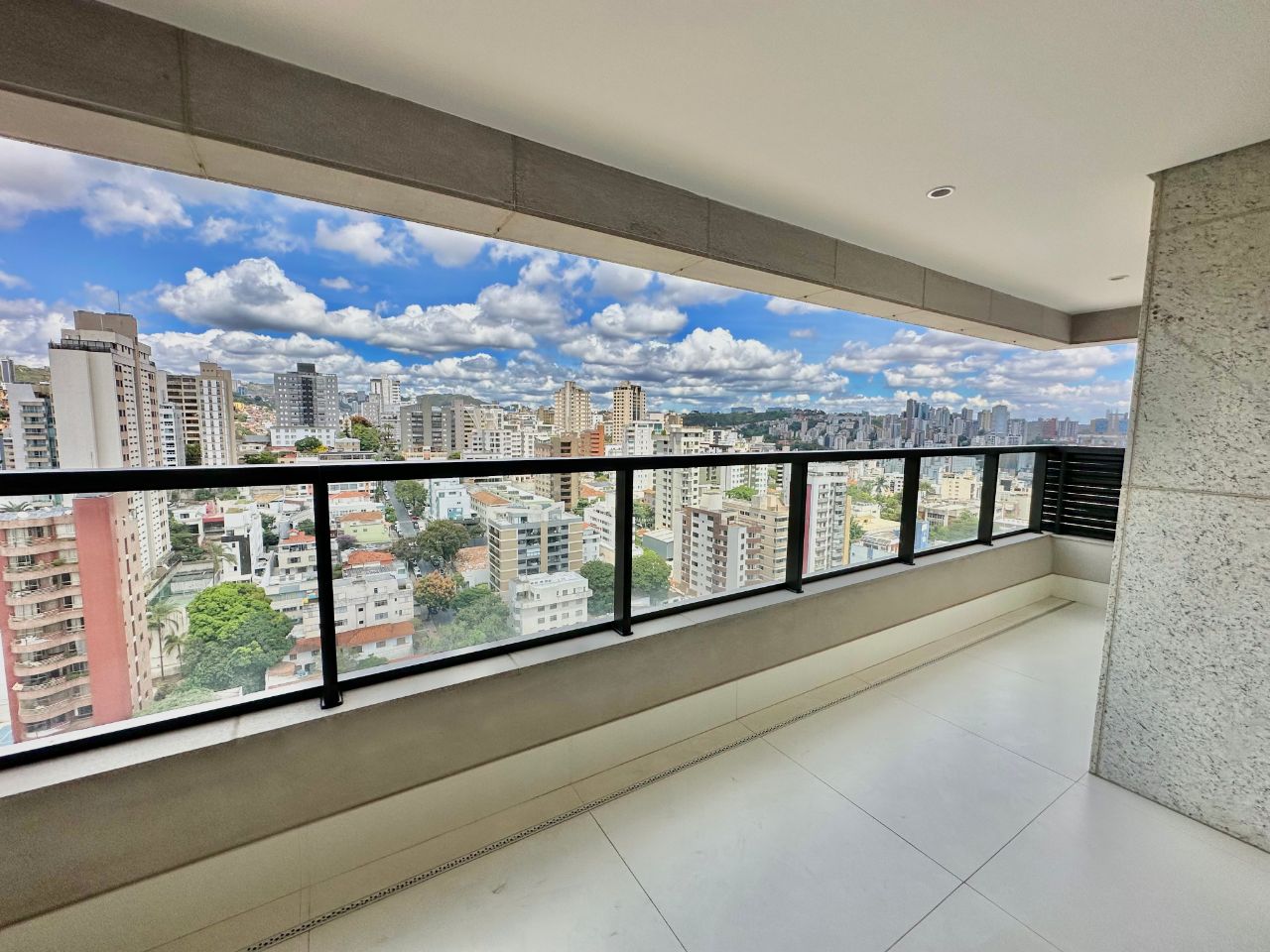 Apartamento à venda com 4 quartos, 143m² - Foto 6