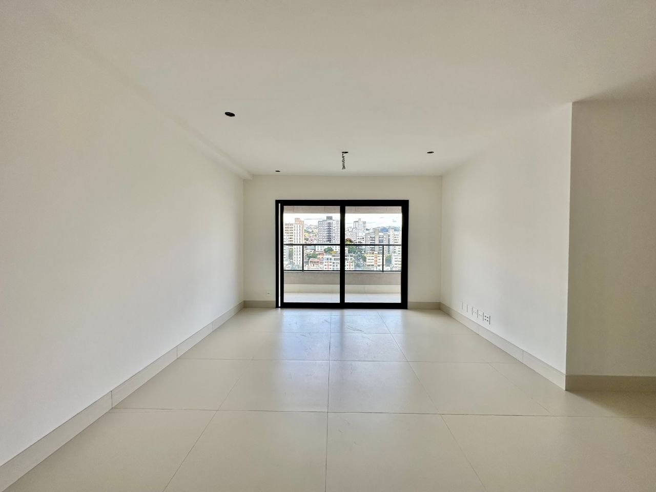 Apartamento à venda com 4 quartos, 143m² - Foto 5