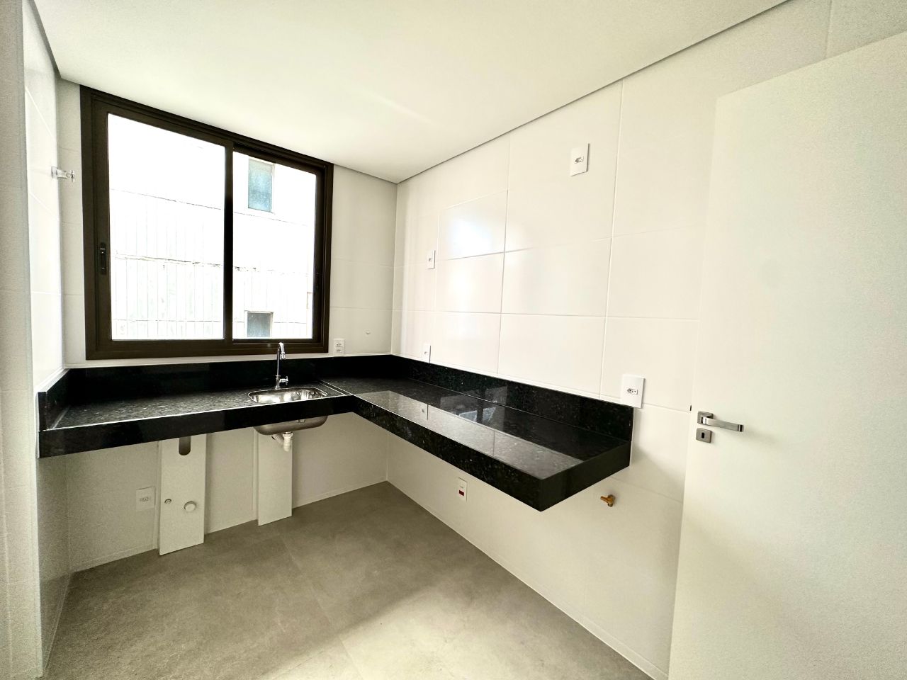 Apartamento à venda com 2 quartos, 66m² - Foto 14