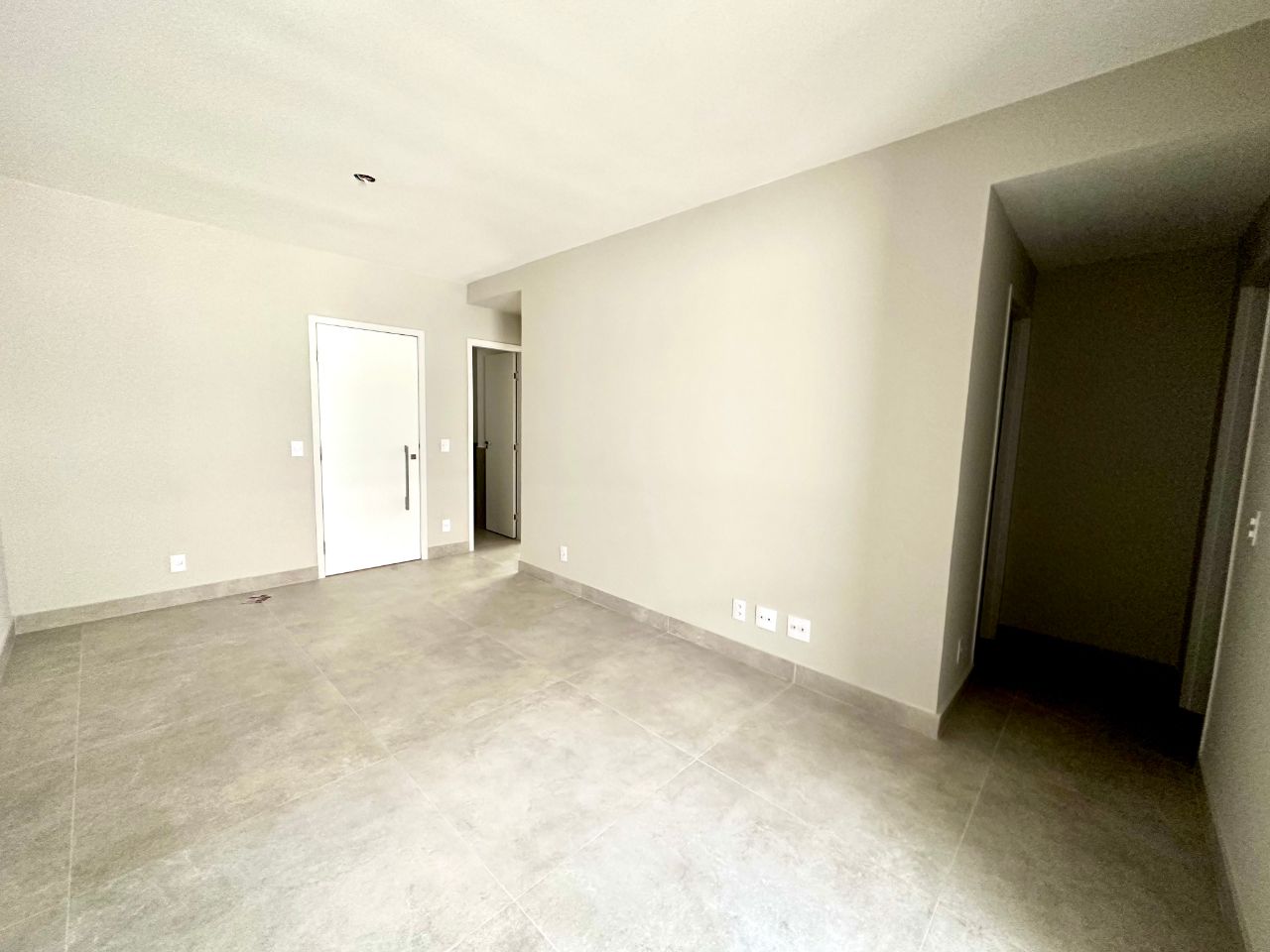 Apartamento à venda com 2 quartos, 66m² - Foto 3