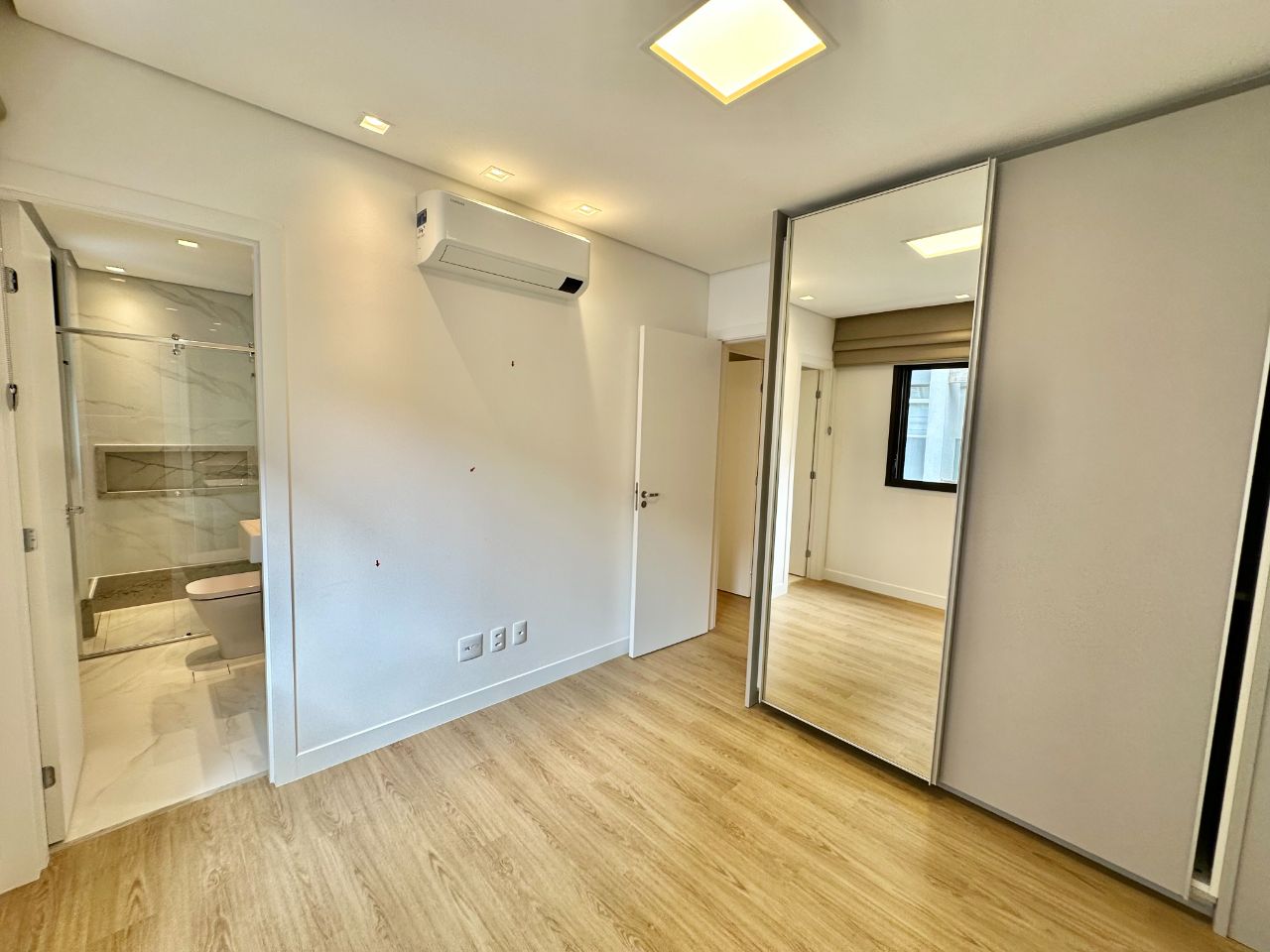 Apartamento à venda com 3 quartos, 107m² - Foto 13