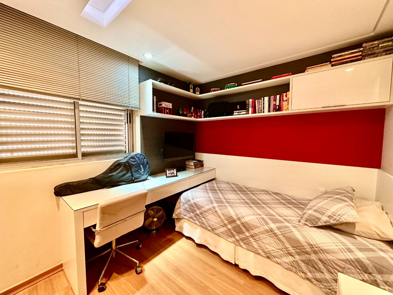 Apartamento à venda com 3 quartos, 96m² - Foto 9