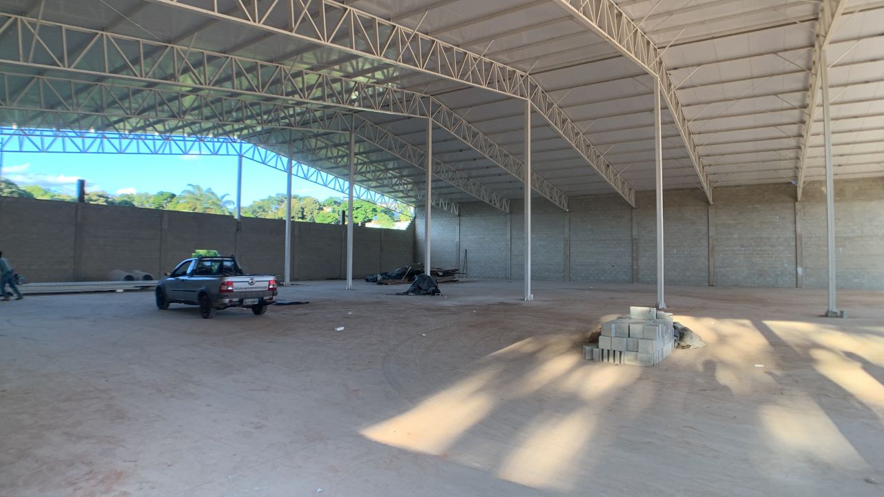 Loja-Salão para alugar, 1300m² - Foto 2