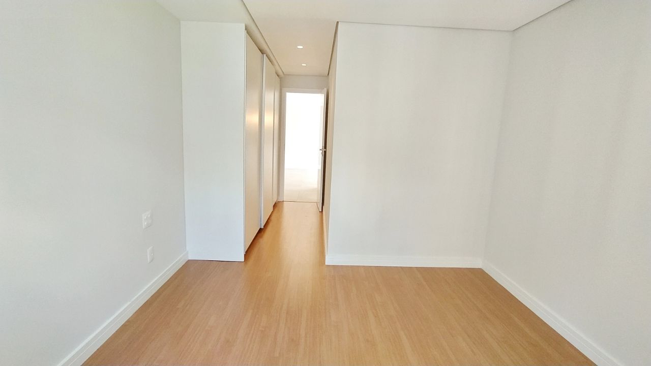 Apartamento à venda com 2 quartos, 68m² - Foto 5