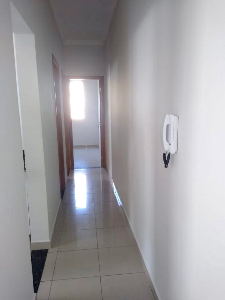 Apartamento à venda com 2 quartos, 83m² - Foto 3