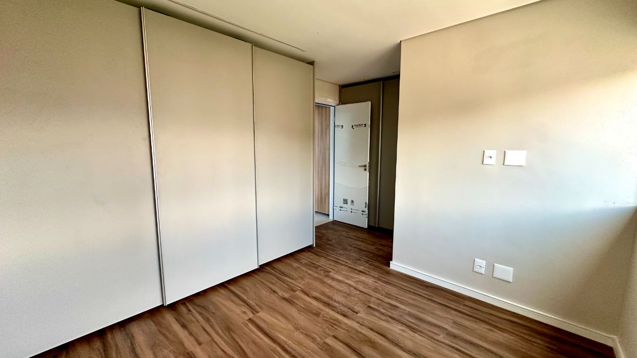 Apartamento à venda com 1 quarto, 64m² - Foto 9