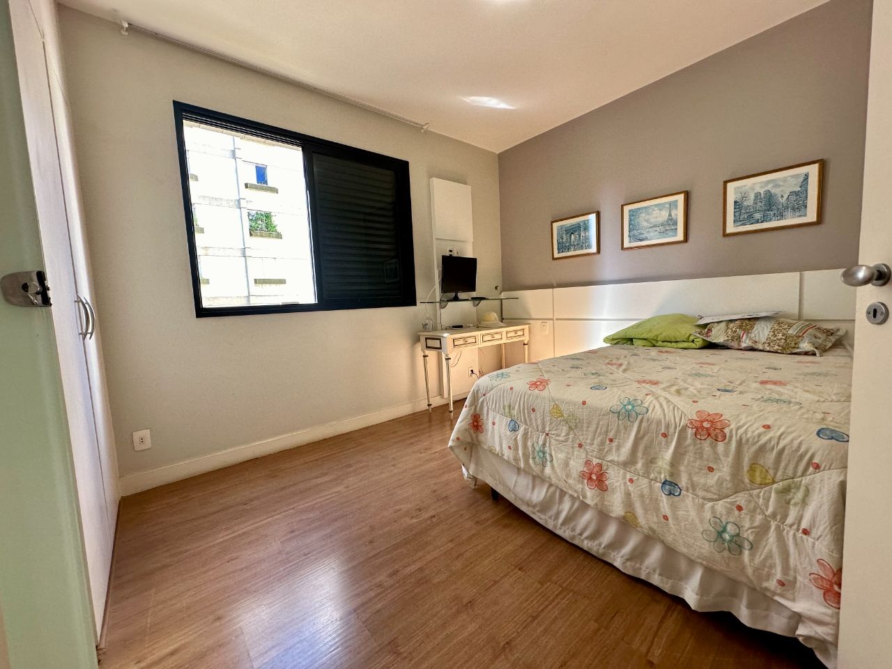 Apartamento à venda com 4 quartos, 210m² - Foto 11