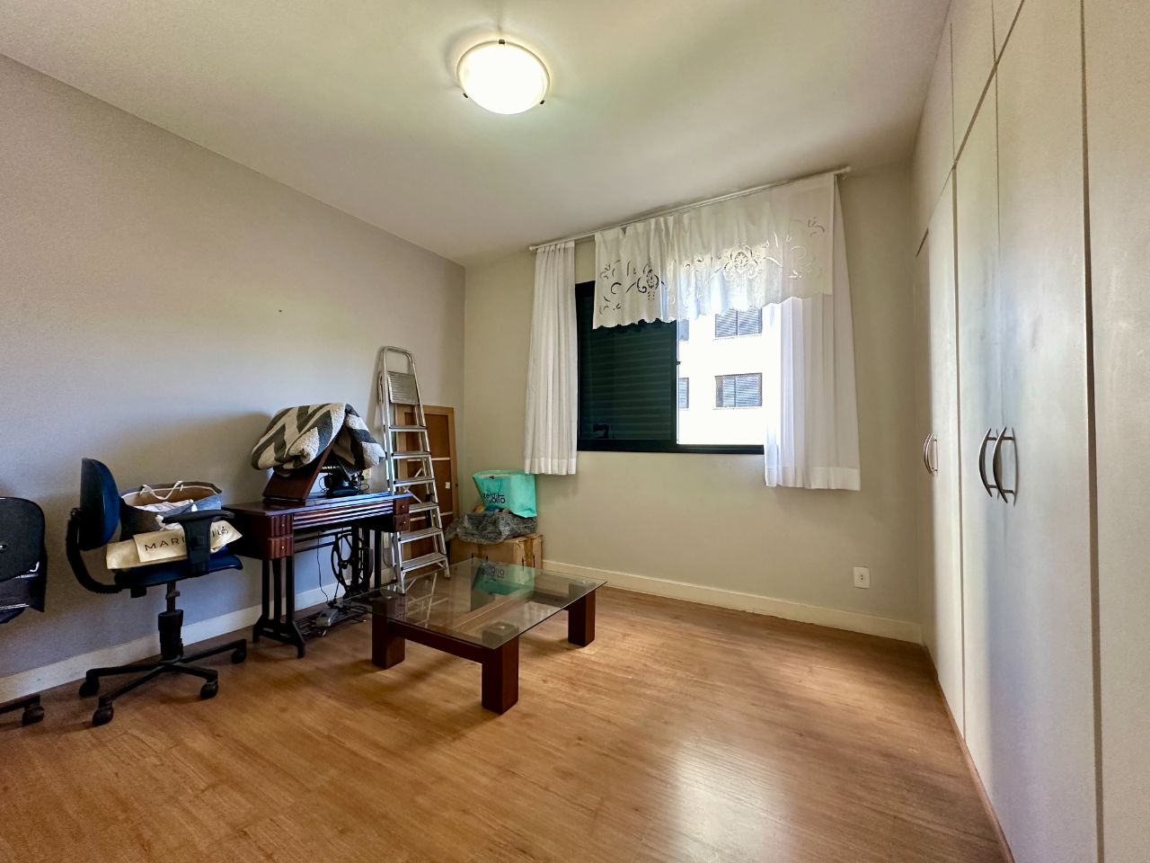 Apartamento à venda com 4 quartos, 210m² - Foto 13